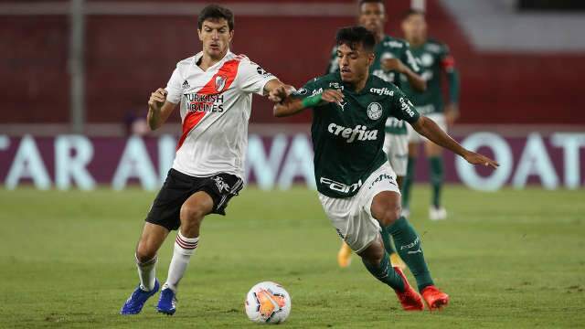 Palmeiras atropela o River Plate e goleia na Argentina