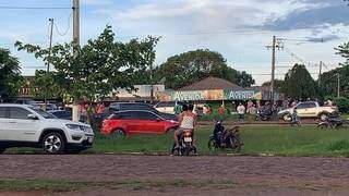 Comerciante &eacute; executado com 8 tiros na frente da esposa 