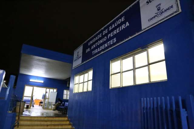 Paciente surta, agride e tenta dar cadeirada em t&eacute;cnico de enfermagem