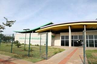 Ameaçando a esposa, homem é desarmado pelo filho de 11 anos Ameaçando a esposa, homem é desarmado pelo filho de 11 anos