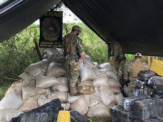 Mais de 8 toneladas de maconha s&atilde;o encontradas em regi&atilde;o da fronteira