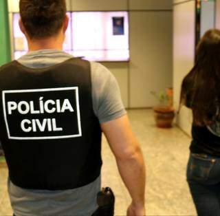 Compartilhamento de fotos de mulher que se matou enforcada vira caso de pol&iacute;cia