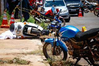 Vídeo: vítima “disparou” com moto e morreu ao bater em muro a quadras de casa Vídeo: vítima “disparou” com moto e morreu ao bater em muro a quadras de casa