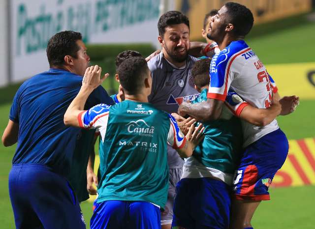 Amea&ccedil;ado no Brasileir&atilde;o, Bahia arranca empate com o Atl&eacute;tico-GO fora de casa