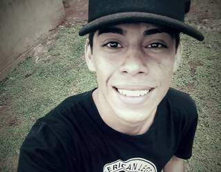 &quot;Dif&iacute;cil de acreditar&quot;, diz irm&atilde;o de jovem que se afogou em lagoa