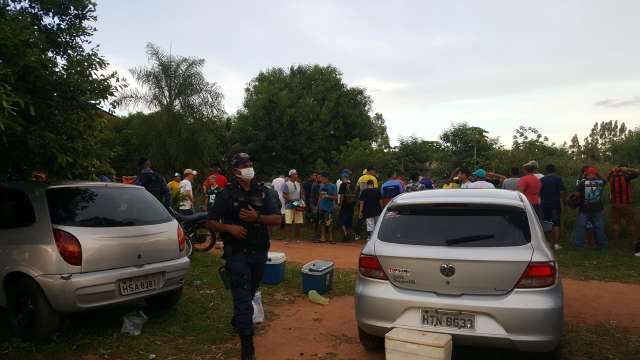 Guarda apreende armas em festa clandestina com 150 pessoas