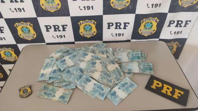 PRF encontra R$ 120 mil em ve&iacute;culo e prende dono por lavagem de dinheiro 