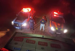Após perseguição na BR-163, PRF apreende 135 mil maços de cigarros em caminhão Após perseguição na BR-163, PRF apreende 135 mil maços de cigarros em caminhão