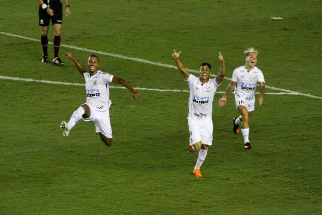 Santos atropela o Boca e faz final brasileira na Libertadores com o Palmeiras