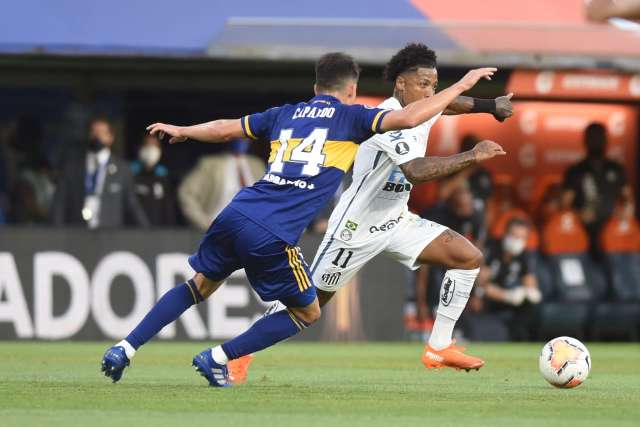 Santos e Boca decidem quem disputa final da Libertadores contra Palmeiras