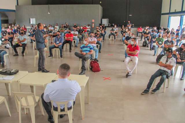 Ap&oacute;s corte de gratifica&ccedil;&atilde;o, Guarda Municipal aprova indicativo de greve