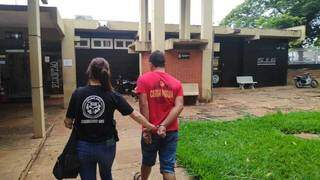 Opera&ccedil;&atilde;o prende homem que substituiu pais na venda de drogas