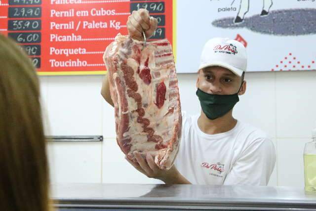 Para 84%, alimenta&ccedil;&atilde;o pesou mais no bolso ao longo do ano passado