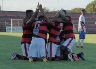 Jogadores do Águia Negra comemoram gol na Série D (Foto: Divulgação)