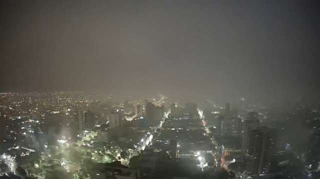 Chuva r&aacute;pida deixa term&ocirc;metros nos 21&deg;C em Campo Grande