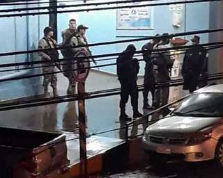 Homem &eacute; alvejado com 2 tiros em tentativa de execu&ccedil;&atilde;o na fronteira 