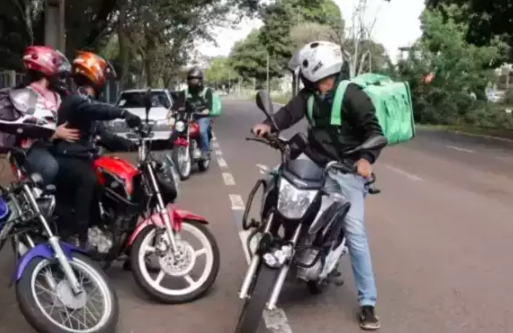 Clientes sofrem golpe de &quot;empresas fantasmas&quot; em aplicativo de comida 