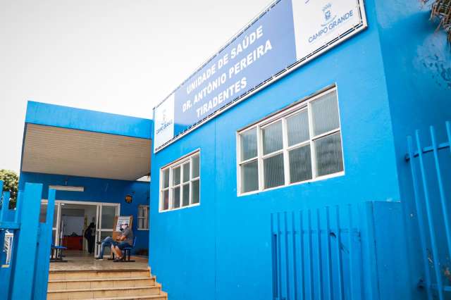 D&uacute;vidas sobre vacina&ccedil;&atilde;o contra covid-19 aumentam liga&ccedil;&otilde;es em unidades de sa&uacute;de
