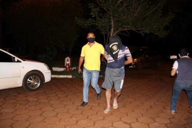Policiais paraguaios sequestram brasileiros para extorquir R$ 25 mil