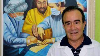 Médico, Joel fundou clínica pediátrica em Campo Grande (Foto: Arquivo Pessoal)