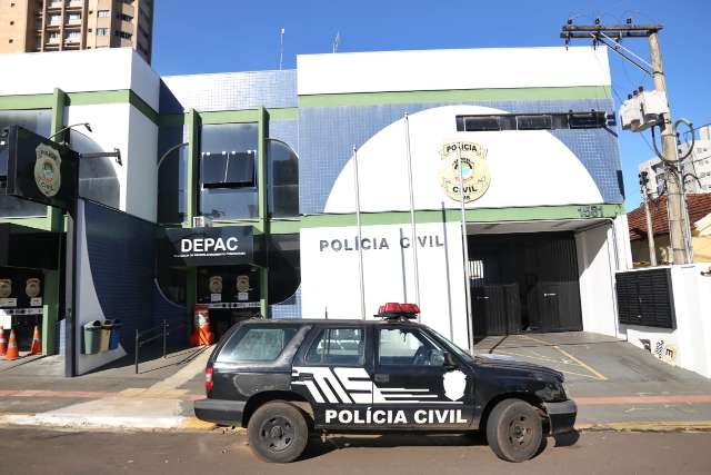 Com carro furtado, jovem se passa pela irm&atilde; de 13 anos para escapar de pris&atilde;o 