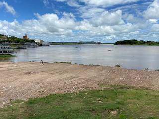 Registro feito no Rio Paraguai, no Porto Geral de Corumbá (Foto: Carlos Padovani)