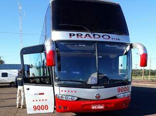 Ônibus da Prado Tur apreendido com droga em Dourados, em 2018 (Foto: Divulgação)