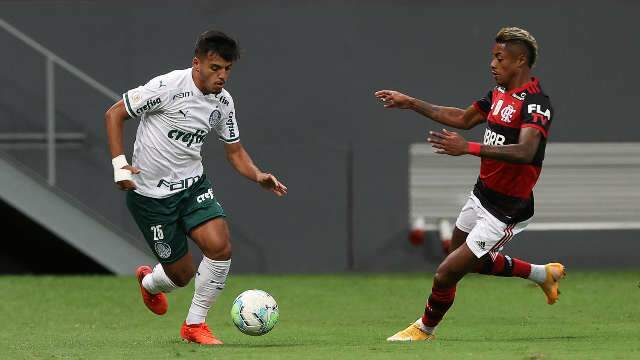 Palmeiras vacila e perde de 2 a 0 para o Flamengo 