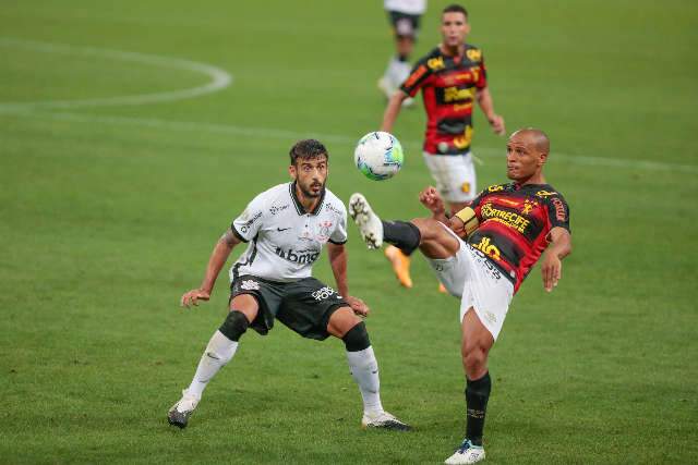 Corinthians mostra rea&ccedil;&atilde;o, bate Sport e mant&eacute;m o sonho de vaga na Libertadores