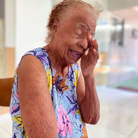 Aos 91 anos, dona Hosanas chorou pela “picadinha abençoada”