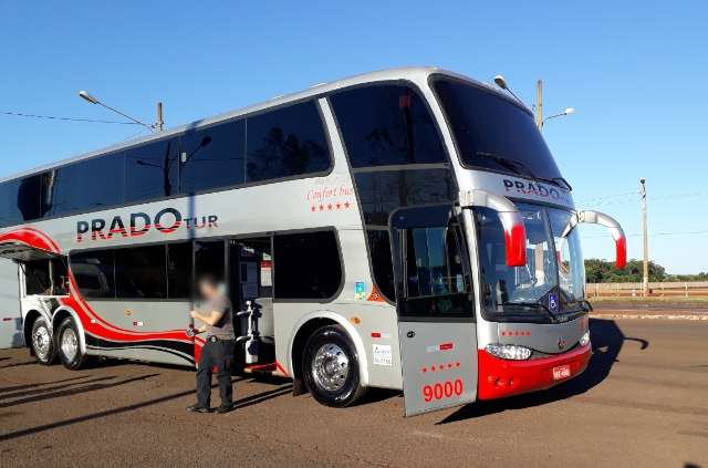 &Ocirc;nibus que levava fi&eacute;is de gra&ccedil;a a SP escondia at&eacute; R$ 20 milh&otilde;es em coca&iacute;na 
