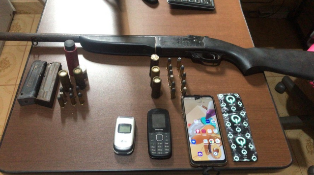 Investigado por estuprar 3 meninas, dono de bar &eacute; preso com arma e muni&ccedil;&atilde;o