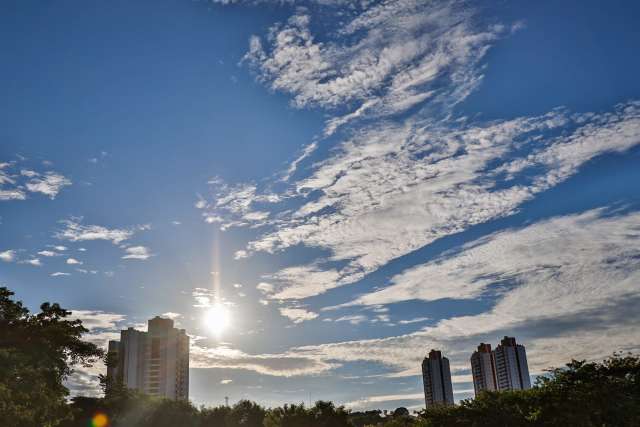 Sol volta a aparecer e, mesmo com previs&atilde;o de chuva, calor pode chegar aos 36&deg;C