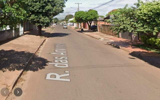 Atirador tenta fugir pulando muros, mas &eacute; preso em laje ap&oacute;s balear homem