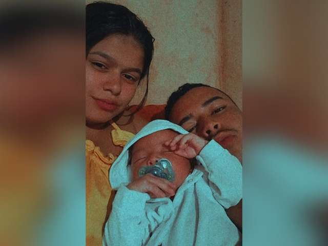 Ap&oacute;s perder marido em acidente, Eula pede ajuda para criar beb&ecirc; de um m&ecirc;s