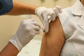 Primeiras quatro fases prevêem vacinação apenas em grupos prioritários. (Foto: Paulo Francis) 
