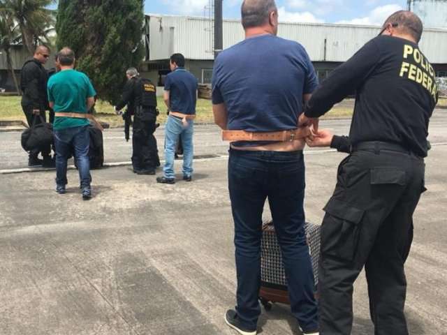 Justi&ccedil;a condena 21 integrantes da m&aacute;fia do cigarro a 547 anos de pris&atilde;o