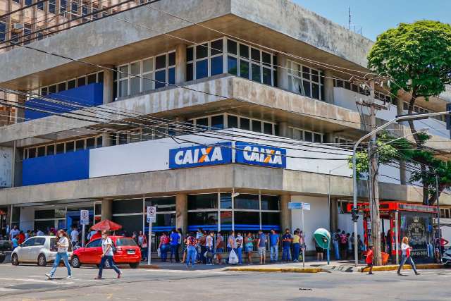 Caixa libera saque para &uacute;ltimos benefici&aacute;rios do aux&iacute;lio emergencial