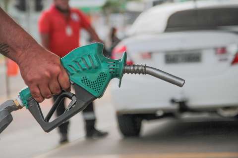 Com aumento da gasolina chegando, abasteça antes de ficar no prejuízo 