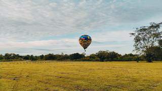 Voo de balão dura de 45 minutos a 1 hora, aproximadamente (Foto: Divulgação/Bonito Balão)