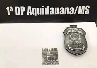 Pol&iacute;cia apreende microsselos de LSD enviados pelos Correios para adolescente