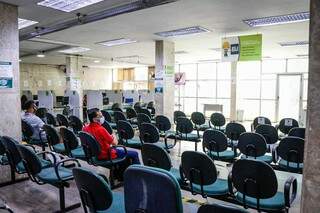 Recepção da sede da Funtrab, em Campo Grande. (Foto: Henrique Kawaminami)