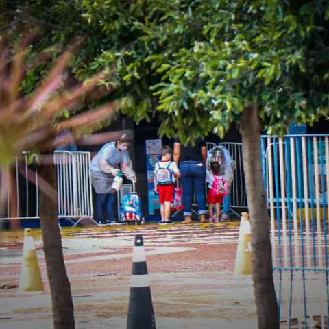Maior escola da rede particular reabre depois de quase 1 ano sem todos os alunos