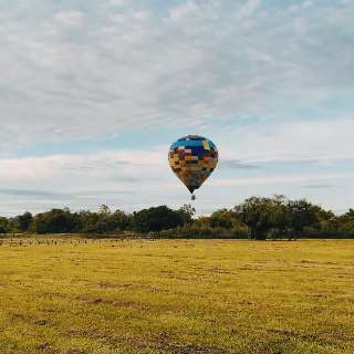 Para quem tem coragem de pagar R$ 590, Bonito tem voo de balão