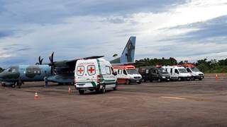 Ambulância sai de Rondônia com paciente transferido, em material divulgado pelo governo de lá (Foto: Divulgação/Governo do Estado de Rondônia)