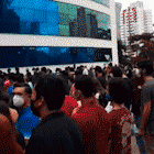 Vídeo mostra aglomeração gigante antes de entrada para vestibular da UFMS