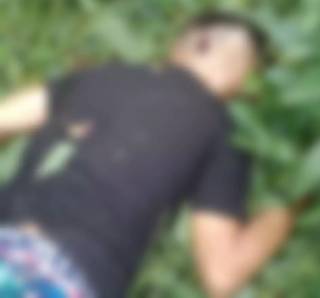 Homem &eacute; executado com tiros de grosso calibre ao &quot;cair&quot; em emboscada