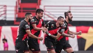 Atlético Goianiense venceu partido por 2 a 1. (Foto: Heber Gomes/ACG)