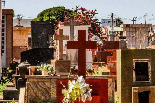 Com 849 infectados em 1 dia, fevereiro come&ccedil;a com m&eacute;dia de 14 mortes por covid