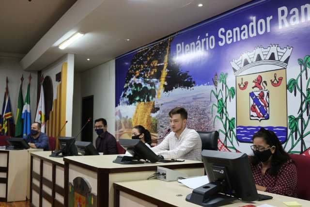 Ju&iacute;za manda prefeitura indenizar servidora exonerada em licen&ccedil;a-maternidade